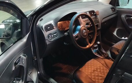 Volkswagen Polo VI (EU Market), 2011 год, 850 000 рублей, 5 фотография