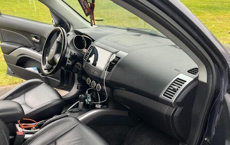 Mitsubishi Outlander III рестайлинг 3, 2007 год, 959 000 рублей, 7 фотография