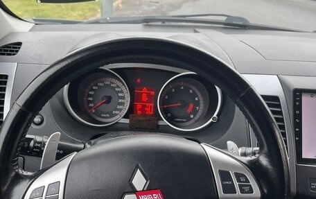 Mitsubishi Outlander III рестайлинг 3, 2007 год, 959 000 рублей, 5 фотография