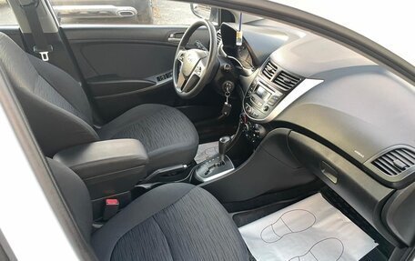 Hyundai Solaris II рестайлинг, 2015 год, 850 000 рублей, 5 фотография