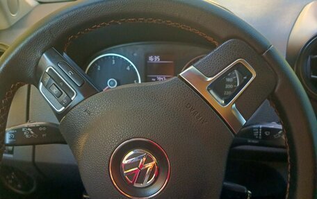 Volkswagen Amarok I рестайлинг, 2013 год, 2 000 000 рублей, 8 фотография