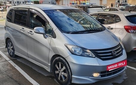 Honda Freed I, 2011 год, 1 200 000 рублей, 2 фотография