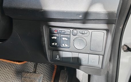 Honda Freed I, 2011 год, 1 200 000 рублей, 13 фотография