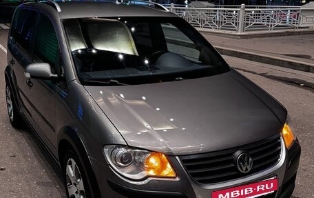 Volkswagen Touran III, 2008 год, 700 000 рублей, 6 фотография