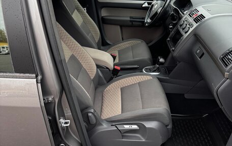 Volkswagen Touran III, 2008 год, 700 000 рублей, 22 фотография