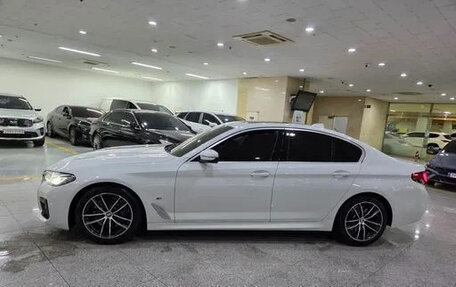 BMW 5 серия, 2022 год, 3 290 040 рублей, 3 фотография