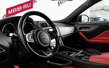 Jaguar F-Pace, 2018 год, 3 670 000 рублей, 9 фотография