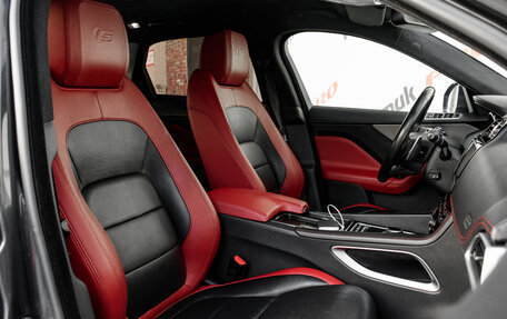 Jaguar F-Pace, 2018 год, 3 670 000 рублей, 13 фотография