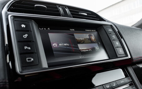 Jaguar F-Pace, 2018 год, 3 670 000 рублей, 20 фотография