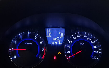 Hyundai Solaris II рестайлинг, 2016 год, 814 000 рублей, 17 фотография