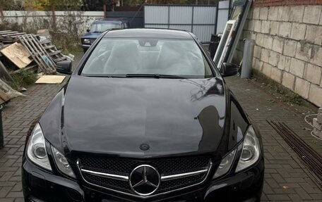 Mercedes-Benz E-Класс, 2012 год, 1 200 000 рублей, 3 фотография