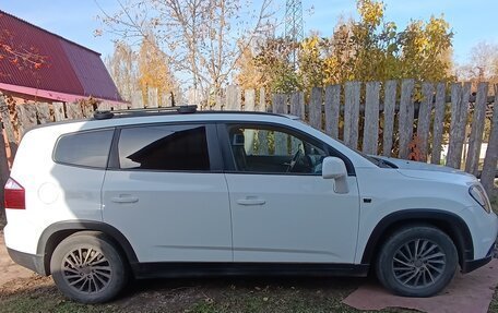 Chevrolet Orlando I, 2012 год, 900 000 рублей, 3 фотография