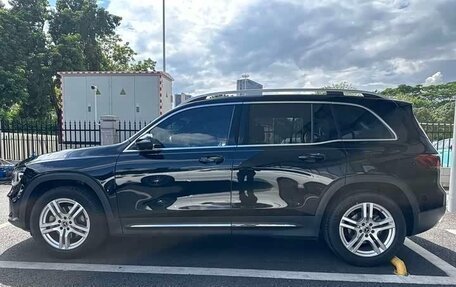 Mercedes-Benz GLB, 2022 год, 2 390 040 рублей, 4 фотография