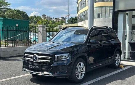 Mercedes-Benz GLB, 2022 год, 2 390 040 рублей, 3 фотография