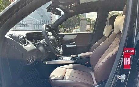 Mercedes-Benz GLB, 2022 год, 2 390 040 рублей, 7 фотография