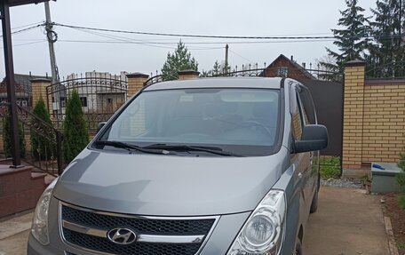 Hyundai Grand Starex Grand Starex I рестайлинг 2, 2011 год, 1 520 000 рублей, 2 фотография