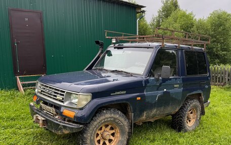 Toyota Land Cruiser 70, 1992 год, 850 000 рублей, 2 фотография