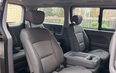 Hyundai Grand Starex Grand Starex I рестайлинг 2, 2011 год, 1 520 000 рублей, 11 фотография