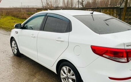 KIA Rio III рестайлинг, 2016 год, 922 000 рублей, 1 фотография