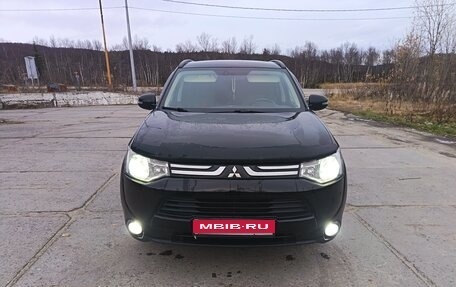 Mitsubishi Outlander III рестайлинг 3, 2012 год, 1 299 000 рублей, 1 фотография