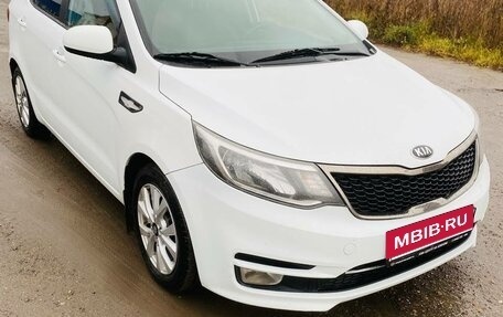 KIA Rio III рестайлинг, 2016 год, 922 000 рублей, 2 фотография