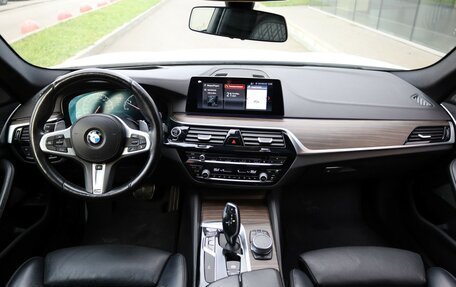 BMW 5 серия, 2018 год, 3 699 000 рублей, 6 фотография