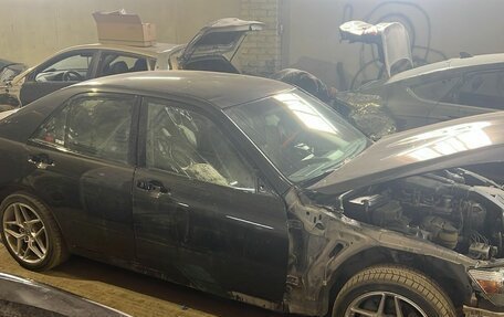 Lexus IS II рестайлинг 2, 1999 год, 645 000 рублей, 8 фотография