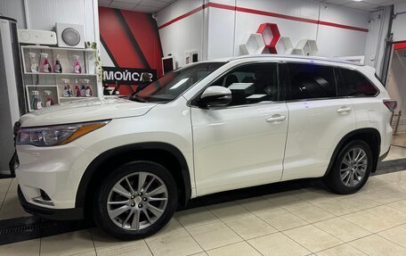 Toyota Highlander III, 2014 год, 2 950 000 рублей, 7 фотография