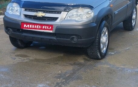 Chevrolet Niva I рестайлинг, 2009 год, 570 000 рублей, 2 фотография