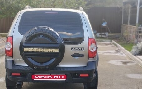 Chevrolet Niva I рестайлинг, 2009 год, 570 000 рублей, 4 фотография