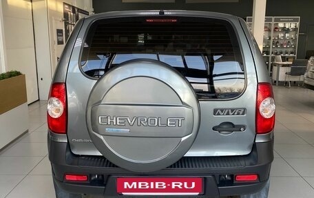 Chevrolet Niva I рестайлинг, 2011 год, 450 000 рублей, 6 фотография