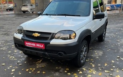 Chevrolet Niva I рестайлинг, 2018 год, 770 000 рублей, 1 фотография