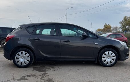 Opel Astra J, 2014 год, 775 000 рублей, 3 фотография