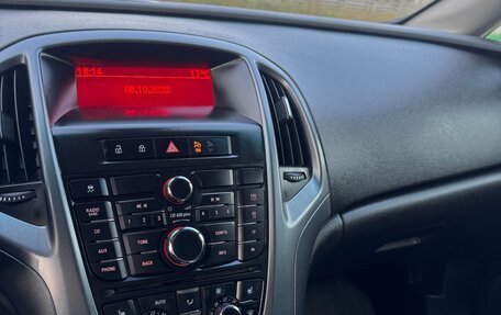 Opel Astra J, 2014 год, 775 000 рублей, 9 фотография