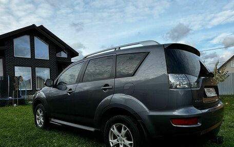 Mitsubishi Outlander III рестайлинг 3, 2009 год, 1 070 000 рублей, 3 фотография