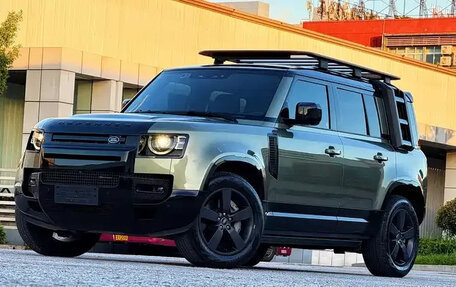 Land Rover Defender II, 2022 год, 5 980 077 рублей, 2 фотография