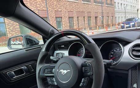 Ford Mustang VI рестайлинг, 2017 год, 2 850 000 рублей, 20 фотография