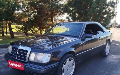 Mercedes-Benz W124, 1992 год, 525 000 рублей, 2 фотография