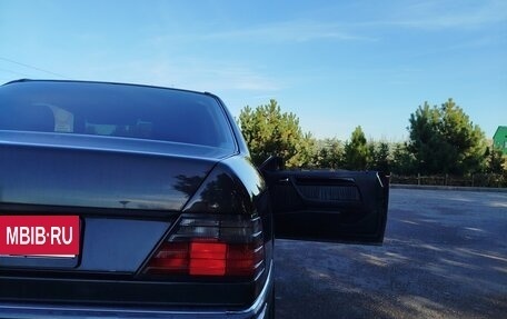 Mercedes-Benz W124, 1992 год, 525 000 рублей, 23 фотография