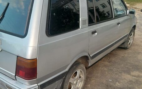 Mitsubishi Space Wagon III, 1988 год, 95 000 рублей, 7 фотография