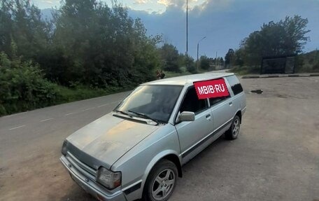Mitsubishi Space Wagon III, 1988 год, 95 000 рублей, 4 фотография