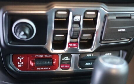 Jeep Wrangler, 2022 год, 6 650 000 рублей, 20 фотография