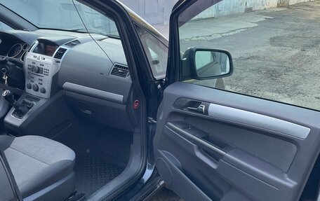 Opel Zafira B, 2012 год, 730 000 рублей, 22 фотография