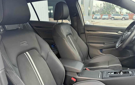 Volkswagen Golf VIII, 2021 год, 1 760 000 рублей, 8 фотография
