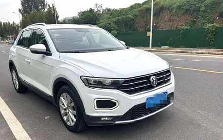 Volkswagen T-Roc I, 2021 год, 1 510 000 рублей, 1 фотография