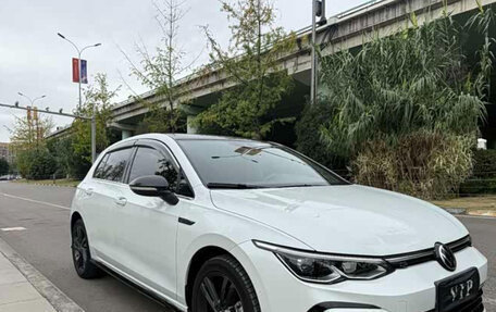 Volkswagen Golf VIII, 2021 год, 2 399 000 рублей, 3 фотография