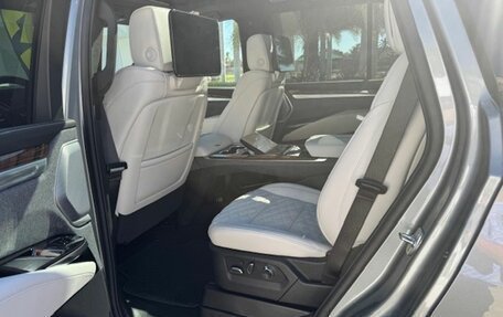 Cadillac Escalade V, 2025 год, 23 000 000 рублей, 13 фотография