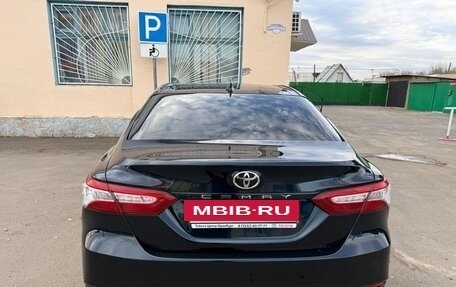 Toyota Camry, 2020 год, 3 000 000 рублей, 4 фотография