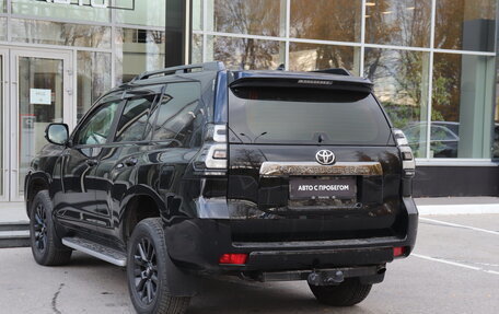 Toyota Land Cruiser Prado 150 рестайлинг 2, 2021 год, 6 500 000 рублей, 7 фотография