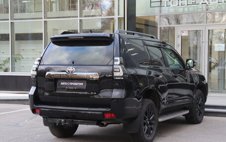 Toyota Land Cruiser Prado 150 рестайлинг 2, 2021 год, 6 500 000 рублей, 5 фотография